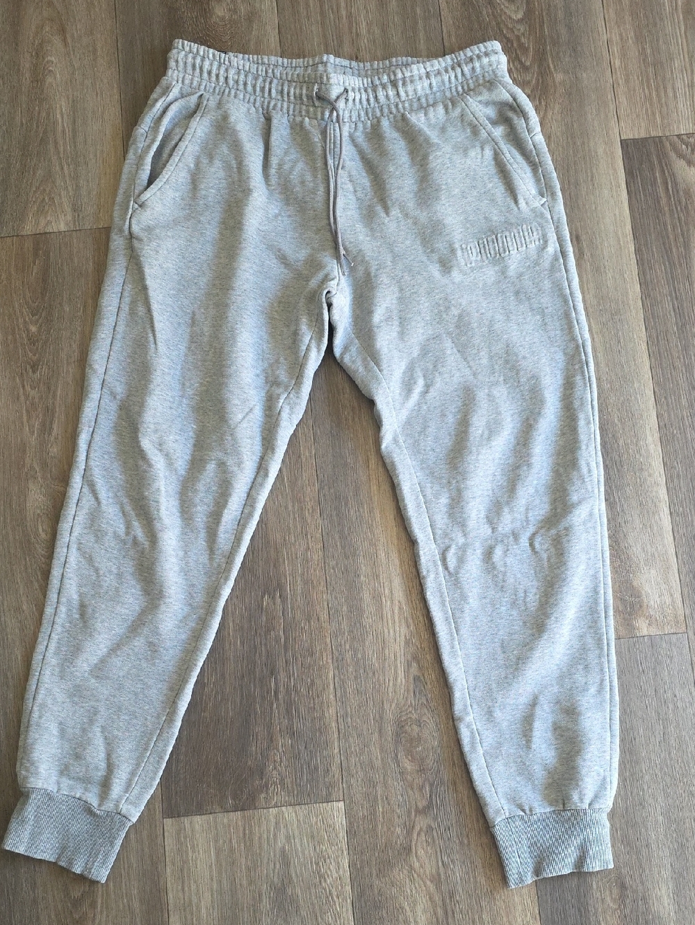Puma Men's Light Gray Sweatpants Joggers